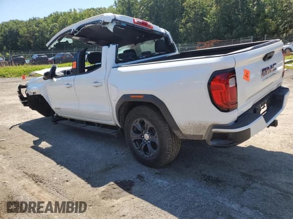 ✅ 2023 GMC Canyon 2WD Elevation • VIN: 1GTP5BEK4P1226116 • Lot: 70048365. Wystawiony na Copart z przebiegiem 9 341 mil. Bezpłatny archiwum sprzedaży aukcyjnych z USA i szczegółowy raport historii pojazdu na DreamBid. Zdjęcie 2.
