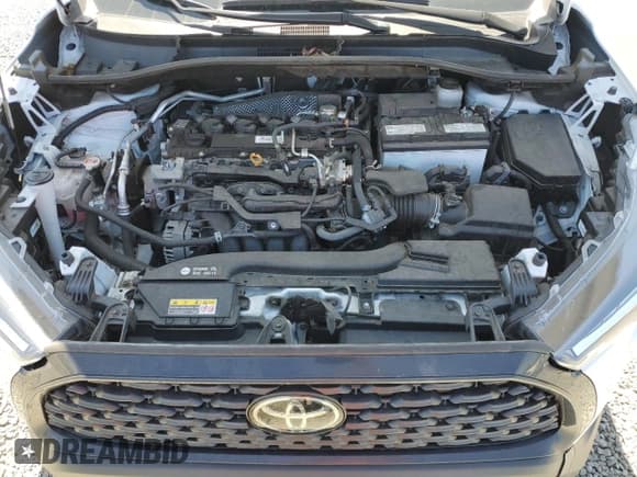 ✅ 2022 Toyota Corolla Cross L • VIN: 7MUAAABG5NV035127 • Lot: 64865595. Listed on Copart with 29,777 mi. Free auction sales archive from the USA and detailed vehicle history report at DreamBid. Image 12.