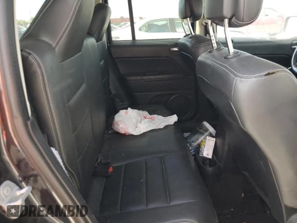 ✅ 2015 Jeep Patriot High Altitude • VIN: 1C4NJPFA9FD343208 • Lot: 53932685. Listed on Copart with 112,338 mi. Free auction sales archive from the USA and detailed vehicle history report at DreamBid. Image 11.