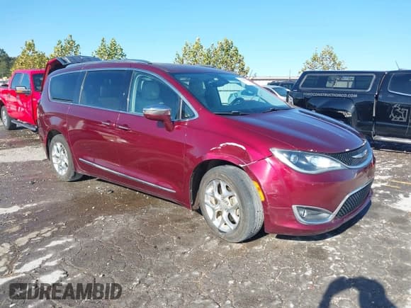 ✅ 2017 Chrysler Pacifica Limited • VIN: 2C4RC1GG6HR565152 • Lot: 43464638. Listed on IAAI with 105,965 mi. Free auction sales archive from the USA and detailed vehicle history report at DreamBid. Image 1.