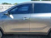 ✅ 2017 Kia Sorento L • VIN: 5XYPG4A38HG287068 • Лот: 42959817. Опубликован ранее на IAAI с пробегом 115 901 миль. Бесплатный доступ к архиву аукционных продаж из США и подробный отчёт об истории автомобиля на DreamBid. Изображение 15.