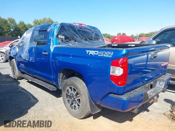✅ 2017 Toyota Tundra SR5 • VIN: 5TFDY5F17HX656156 • Лот: 43147109. Опубликован ранее на IAAI с пробегом 134 353 миль. Бесплатный доступ к архиву аукционных продаж из США и подробный отчёт об истории автомобиля на DreamBid. Изображение 3.