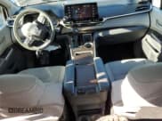 ✅ 2023 Toyota Sienna LE • VIN: 5TDKRKECXPS155174 • Lot: 82656455. Wystawiony na Copart z przebiegiem 98 819 mil. Bezpłatny archiwum sprzedaży aukcyjnych z USA i szczegółowy raport historii pojazdu na DreamBid. Zdjęcie 8.