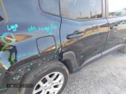 ✅ 2016 Jeep Renegade Latitude • VIN: ZACCJABT5GPD16182 • Lot: 43266239. Wystawiony na IAAI z przebiegiem 100 322 mil. Bezpłatny archiwum sprzedaży aukcyjnych z USA i szczegółowy raport historii pojazdu na DreamBid. Zdjęcie 6.