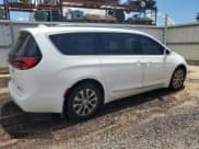 ✅ 2022 Chrysler Pacifica Hybrid Pinnacle • VIN: 2C4RC1N72NR224815 • Лот: 54017905. Опубликован ранее на Copart с пробегом 37 477 миль. Бесплатный доступ к архиву аукционных продаж из США и подробный отчёт об истории автомобиля на DreamBid. Изображение 3.