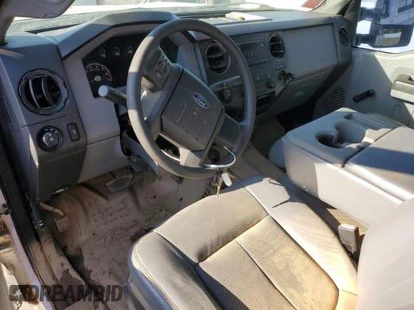 ✅ 2016 Ford F-350 Platinum • VIN: 1FT8W3B64GEC74500 • Лот: 74441154. Опубликован ранее на Copart с пробегом Не указан. Бесплатный доступ к архиву аукционных продаж из США и подробный отчёт об истории автомобиля на DreamBid. Изображение 8.