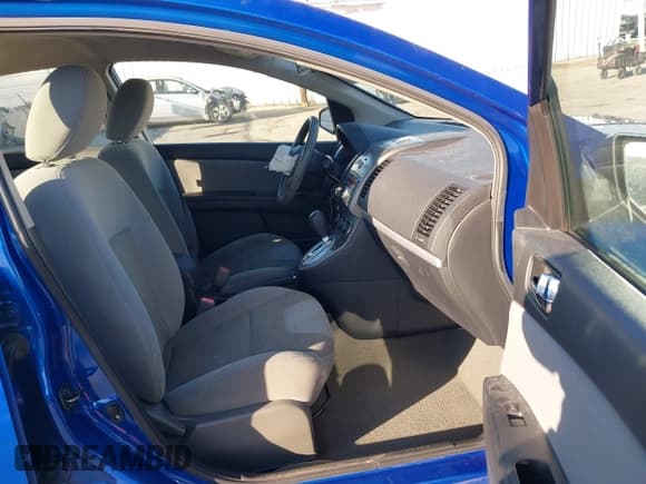 ✅ 2011 Nissan Sentra SR • VIN: 3N1AB6AP6BL705987 • Лот: 43558365. Опубликован ранее на IAAI с пробегом 118 830 миль. Бесплатный доступ к архиву аукционных продаж из США и подробный отчёт об истории автомобиля на DreamBid. Изображение 5.