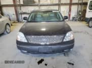 ✅ 2007 Ford Five Hundred SEL • VIN: 1FAHP241X7G136530 • Lot: 74174554. Wystawiony na Copart z przebiegiem Nie podano. Bezpłatny archiwum sprzedaży aukcyjnych z USA i szczegółowy raport historii pojazdu na DreamBid. Zdjęcie 5.