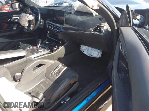 ✅ 2023 BMW M2 • VIN: 3MF13DM05P8D30520 • Lot: 42264719. Listed on IAAI with 23,612 mi. Free auction sales archive from the USA and detailed vehicle history report at DreamBid. Image 5.