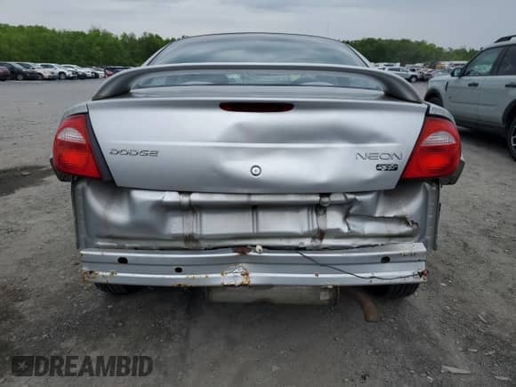 2004 Dodge Neon SXT z VIN 1B3ES56CX4D573731, wystawiony jako Copart lot #54465014 z przebiegiem 101 239 mil mil oraz Szkoda całkowita • Salvage title. Historia ofert i sprzedaży dostępna na DreamBid. Obrazek 6.