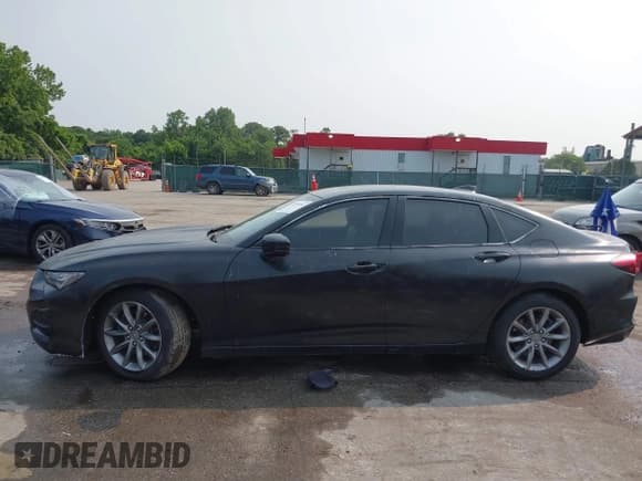 ✅ 2021 Acura TLX • VIN: 19UUB5F36MA000807 • Lot: 42286682. Listed on IAAI with Not provided. Free auction sales archive from the USA and detailed vehicle history report at DreamBid. Image 13.