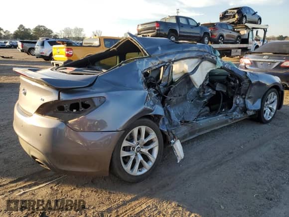 2013 Hyundai Genesis Coupe Track z VIN KMHHU6KJ3DU110955, wystawiony jako Copart lot #87667235 z przebiegiem 134 316 mil mil oraz Szkoda całkowita • Salvage title. Historia ofert i sprzedaży dostępna na DreamBid. Obrazek 3.