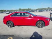 ✅ 2019 Mercedes-Benz A 220 • VIN: WDD3G4EB0KW020507 • Lot: 42896987. Wystawiony na IAAI z przebiegiem 107 363 mil. Bezpłatny archiwum sprzedaży aukcyjnych z USA i szczegółowy raport historii pojazdu na DreamBid. Zdjęcie 13.