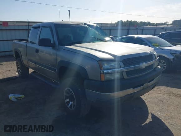 ✅ 2003 Chevrolet Silverado 2500HD LS • VIN: 1GCHC29113E232275 • Lot: 41367050. Listed on IAAI with 266,450 mi. Free auction sales archive from the USA and detailed vehicle history report at DreamBid. Image 1.