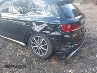 ✅ 2024 Audi SQ5 Premium Plus • VIN: WA1B4AFY2R2033321 • Lot: 43555946. Listed on IAAI with 12,023 mi. Free auction sales archive from the USA and detailed vehicle history report at DreamBid. Image 6.