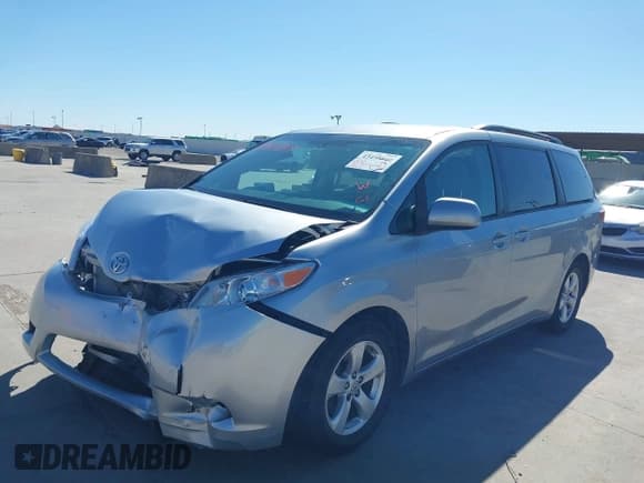 ✅ 2015 Toyota Sienna LE • VIN: 5TDKK3DC6FS673678 • Lot: 43473849. Listed on IAAI with 69,372 mi. Free auction sales archive from the USA and detailed vehicle history report at DreamBid. Image 2.