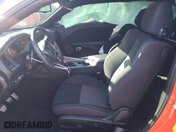 ✅ 2022 Dodge Challenger R/T • VIN: 2C3CDZBT6NH200319 • Lot: 79429113. Listed on Copart with 5,277 mi. Free auction sales archive from the USA and detailed vehicle history report at DreamBid. Image 7.