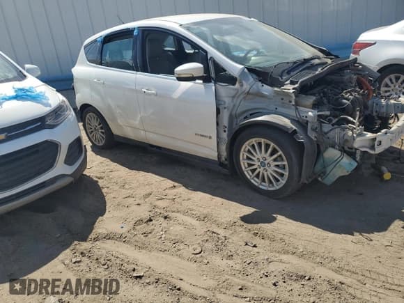 ✅ 2013 Ford C-Max SEL • VIN: 1FADP5BUXDL550875 • Лот: 68199185. Опубликован ранее на Copart с пробегом Не указан. Бесплатный доступ к архиву аукционных продаж из США и подробный отчёт об истории автомобиля на DreamBid. Изображение 4.