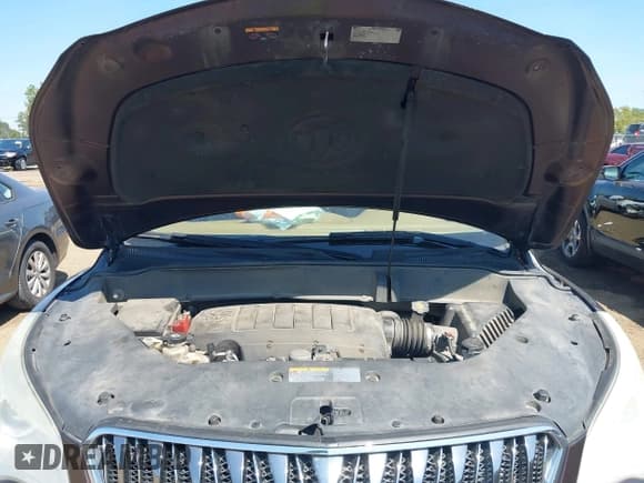 ✅ 2015 Buick Enclave Leather • VIN: 5GAKVBKD3FJ180181 • Lot: 43164125. Listed on IAAI with 165,521 mi. Free auction sales archive from the USA and detailed vehicle history report at DreamBid. Image 10.