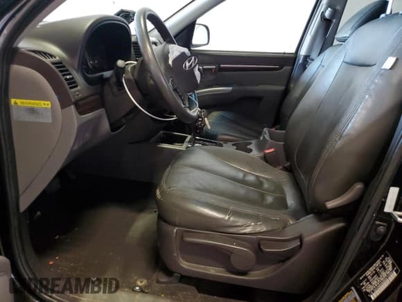 ✅ 2011 Hyundai Santa Fe GLS • VIN: 5XYZGDAB6BG073980 • Лот: 90476085. Опубликован ранее на Copart с пробегом Не указан. Бесплатный доступ к архиву аукционных продаж из США и подробный отчёт об истории автомобиля на DreamBid. Изображение 7.