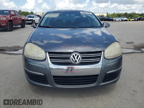 ✅ 2009 Volkswagen Jetta SE • VIN: 3VWRZ71K59M162283 • Lot: 60397055. Listed on Copart with 204,004 mi. Free auction sales archive from the USA and detailed vehicle history report at DreamBid. Image 5.