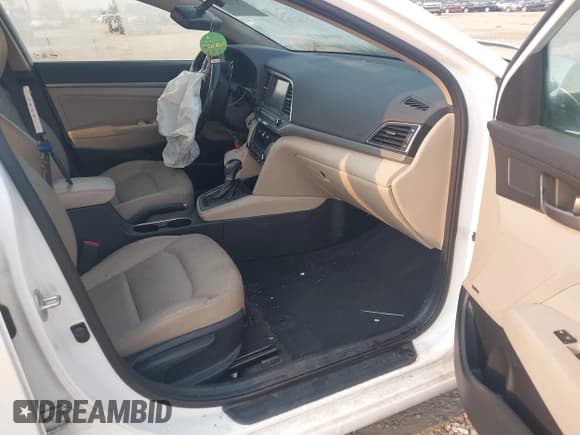 ✅ 2017 Hyundai Elantra SE • VIN: 5NPD84LFXHH023754 • Lot: 43152131. Listed on IAAI with 116,580 mi. Free auction sales archive from the USA and detailed vehicle history report at DreamBid. Image 5.