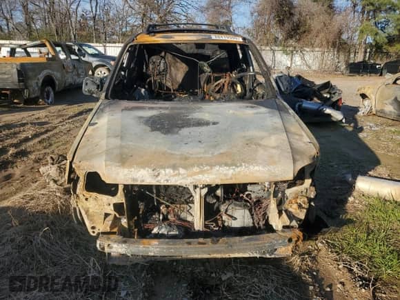 2009 Mercury Mariner с VIN 4M2CU81G09KJ14863, выставлен на аукционе Copart как лот 88419595 с пробегом Не указан миль и Списание • Salvage title. История ставок и продаж доступна на DreamBid. Изображение 5.