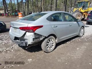 ✅ 2018 Hyundai Accent SE • VIN: 3KPC24A32JE030827 • Лот: 41928290. Опубликован ранее на IAAI с пробегом 133 065 миль. Бесплатный доступ к архиву аукционных продаж из США и подробный отчёт об истории автомобиля на DreamBid. Изображение 4.