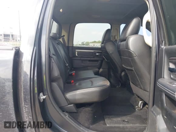 ✅ 2015 Ram 1500 Sport • VIN: 1C6RR6MT0FS535693 • Lot: 43516102. Wystawiony na IAAI z przebiegiem 159 808 mil. Bezpłatny archiwum sprzedaży aukcyjnych z USA i szczegółowy raport historii pojazdu na DreamBid. Zdjęcie 8.