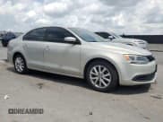 ✅ 2011 Volkswagen Jetta SE • VIN: 3VWDX7AJ5BM309036 • Lot: 57949005. Listed on Copart with 200,558 mi. Free auction sales archive from the USA and detailed vehicle history report at DreamBid. Image 4.