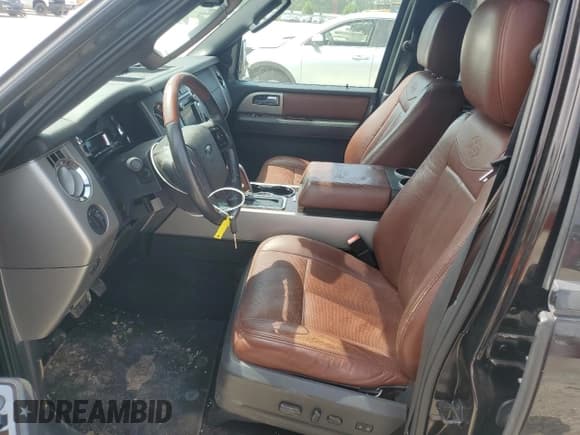 ✅ 2014 Ford Expedition Max XLT • VIN: 1FMJK1J53EEF12131 • Lot: 65887305. Wystawiony na Copart z przebiegiem 210 064 mil. Bezpłatny archiwum sprzedaży aukcyjnych z USA i szczegółowy raport historii pojazdu na DreamBid. Zdjęcie 7.