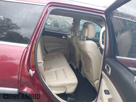 2017 Jeep Grand Cherokee Limited z VIN 1C4RJEBGXHC685212, wystawiony jako IAAI lot #43358135 z przebiegiem 98 711 mil mil oraz . Historia ofert i sprzedaży dostępna na DreamBid. Obrazek 8.