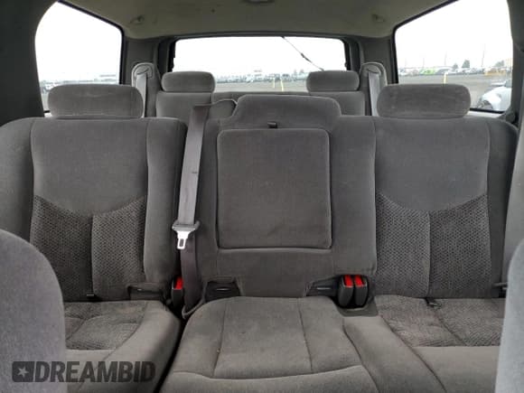 ✅ 2005 Chevrolet Suburban LS • VIN: 3GNFK16ZX5G295098 • Lot: 93015465. Listed on Copart with 251,397 mi. Free auction sales archive from the USA and detailed vehicle history report at DreamBid. Image 10.