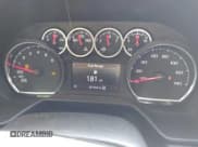 ✅ 2021 Chevrolet Suburban LT • VIN: 1GNSKCKDXMR137654 • Lot: 42766378. Wystawiony na IAAI z przebiegiem 201 403 mil. Bezpłatny archiwum sprzedaży aukcyjnych z USA i szczegółowy raport historii pojazdu na DreamBid. Zdjęcie 7.