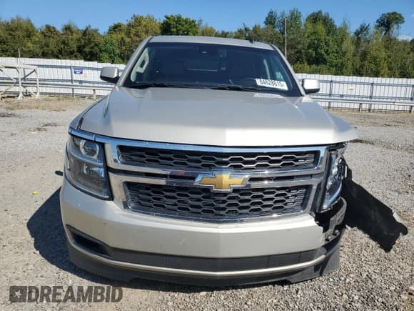 ✅ 2015 Chevrolet Tahoe LT • VIN: 1GNSCBKC1FR256372 • Lot: 84628615. Wystawiony na Copart z przebiegiem 166 921 mil. Bezpłatny archiwum sprzedaży aukcyjnych z USA i szczegółowy raport historii pojazdu na DreamBid. Zdjęcie 5.