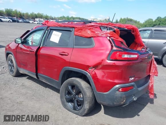 ✅ 2016 Jeep Cherokee Limited • VIN: 1C4PJMDS7GW321815 • Lot: 42642121. Wystawiony na IAAI z przebiegiem Nie podano. Bezpłatny archiwum sprzedaży aukcyjnych z USA i szczegółowy raport historii pojazdu na DreamBid. Zdjęcie 3.