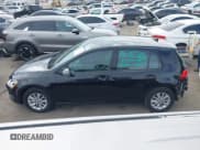 ✅ 2017 Volkswagen Golf S • VIN: 3VW217AU2HM014231 • Lot: 43257430. Wystawiony na IAAI z przebiegiem 80 334 mil. Bezpłatny archiwum sprzedaży aukcyjnych z USA i szczegółowy raport historii pojazdu na DreamBid. Zdjęcie 15.