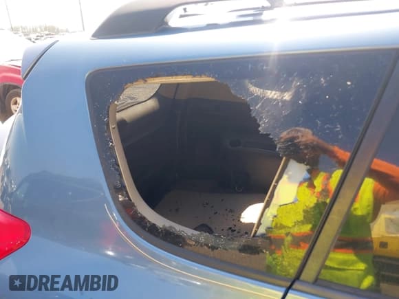 ✅ 2011 Toyota RAV4 • VIN: 2T3BK4DV9BW046456 • Lot: 42431822. Listed on IAAI with Not provided. Free auction sales archive from the USA and detailed vehicle history report at DreamBid. Image 6.