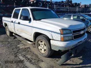 ✅ 2006 Chevrolet Silverado 1500 LT3 • VIN: 2GCEK13T561104802 • Lot: 43438625. Wystawiony na IAAI z przebiegiem 317 935 mil. Bezpłatny archiwum sprzedaży aukcyjnych z USA i szczegółowy raport historii pojazdu na DreamBid. Zdjęcie 1.