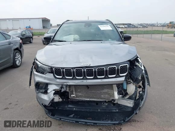 ✅ 2023 Jeep Compass Limited • VIN: 3C4NJDCN9PT533236 • Lot: 42438705. Wystawiony na IAAI z przebiegiem 25 022 mil. Bezpłatny archiwum sprzedaży aukcyjnych z USA i szczegółowy raport historii pojazdu na DreamBid. Zdjęcie 12.