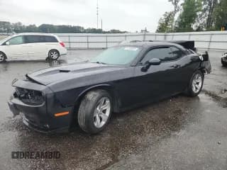 ✅ 2015 Dodge Challenger SXT • VIN: 2C3CDZAG9FH774760 • Lot: 81936565. Wystawiony na Copart z przebiegiem 195 411 mil. Bezpłatny archiwum sprzedaży aukcyjnych z USA i szczegółowy raport historii pojazdu na DreamBid. Zdjęcie 1.