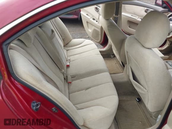 ✅ 2007 Kia Optima LX • VIN: KNAGE123175088371 • Лот: 43179487. Опубликован ранее на IAAI с пробегом 110 302 миль. Бесплатный доступ к архиву аукционных продаж из США и подробный отчёт об истории автомобиля на DreamBid. Изображение 17.