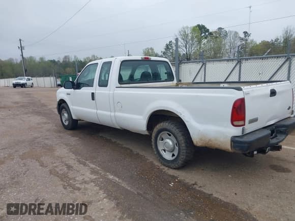 ✅ 2005 Ford F-250 XL • VIN: 1FTSX20565EB72278 • Lot: 41914899. Listed on IAAI with 270,975 mi. Free auction sales archive from the USA and detailed vehicle history report at DreamBid. Image 3.