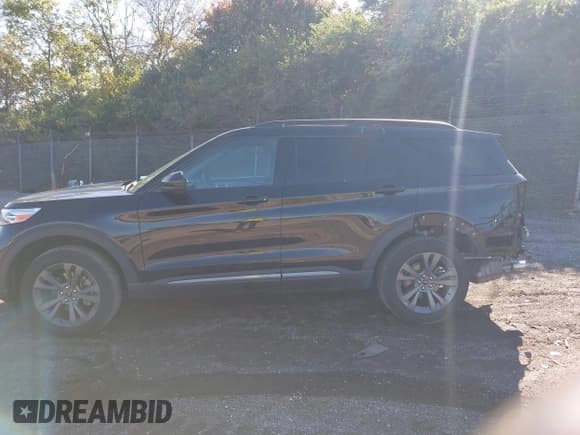 ✅ 2023 Ford Explorer XLT • VIN: 1FMSK8DH5PGB78341 • Lot: 43491145. Wystawiony na IAAI z przebiegiem 26 658 mil. Bezpłatny archiwum sprzedaży aukcyjnych z USA i szczegółowy raport historii pojazdu na DreamBid. Zdjęcie 15.