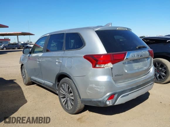 ✅ 2019 Mitsubishi Outlander ES • VIN: JA4AZ3A37KZ027564 • Lot: 43541558. Listed on IAAI with 137,725 mi. Free auction sales archive from the USA and detailed vehicle history report at DreamBid. Image 3.