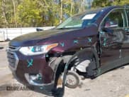 ✅ 2021 Chevrolet Traverse LT Cloth • VIN: 1GNEVGKW3MJ261227 • Lot: 43453989. Wystawiony na IAAI z przebiegiem 52 787 mil. Bezpłatny archiwum sprzedaży aukcyjnych z USA i szczegółowy raport historii pojazdu na DreamBid. Zdjęcie 6.