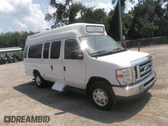 ✅ 2013 Ford Econoline Cargo Commercial • VIN: 1FTNS2EL3DDB18539 • Лот: 42622407. Опубликован ранее на IAAI с пробегом 18 566 миль. Бесплатный доступ к архиву аукционных продаж из США и подробный отчёт об истории автомобиля на DreamBid. Изображение 1.