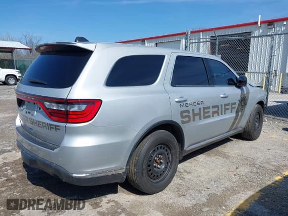 ✅ 2023 Dodge Durango Pursuit • VIN: 1C4SDJFT9PC632122 • Lot: 41918717. Wystawiony na IAAI z przebiegiem 5 412 mil. Bezpłatny archiwum sprzedaży aukcyjnych z USA i szczegółowy raport historii pojazdu na DreamBid. Zdjęcie 4.