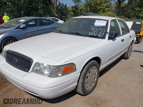 ✅ 2010 Ford Police Interceptor • VIN: 2FABP7BV6AX140343 • Lot: 43262109. Wystawiony na IAAI z przebiegiem 154 097 mil. Bezpłatny archiwum sprzedaży aukcyjnych z USA i szczegółowy raport historii pojazdu na DreamBid. Zdjęcie 2.