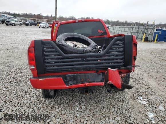 ✅ 2004 Dodge 1500 SLT • VIN: 1D7HA18D94S610301 • Лот: 85014264. Опубликован ранее на Copart с пробегом Не указан. Бесплатный доступ к архиву аукционных продаж из США и подробный отчёт об истории автомобиля на DreamBid. Изображение 6.